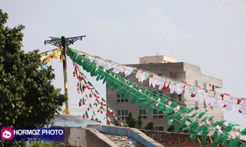 آذین‌بندی شهر بندرعباس در دهه فجر