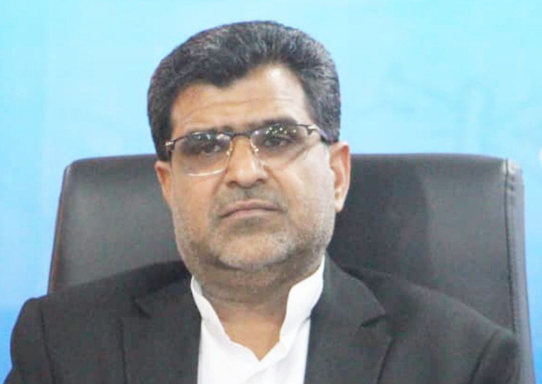 معلمان رکن اصلی پیشرفت فرهنگی جامعه هستند