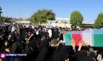 ورود پیکر مطهر ۱۰ شهید گمنام به بندرعباس