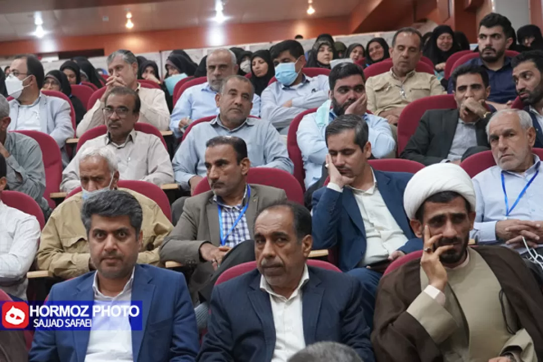 سومین اجلاس مجمع بسیجیان استان هرمزگان در بندرعباس
