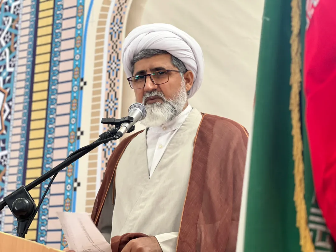 اقامه نماز جمعه توسط رهبری، دشمنشکن است