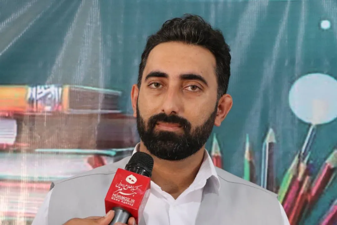 اهدای ۷۰۰۰ بسته لوازمالتحریر به دانشآموزان مناطق کمبرخوردار