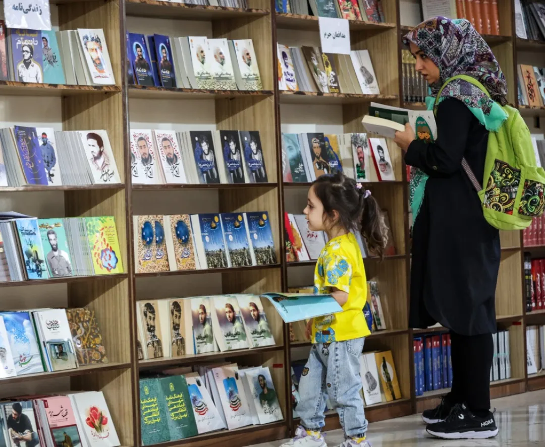۳۵ هزار جلد کتاب در پویش «قشم جزیره دانایی» اهدا شد