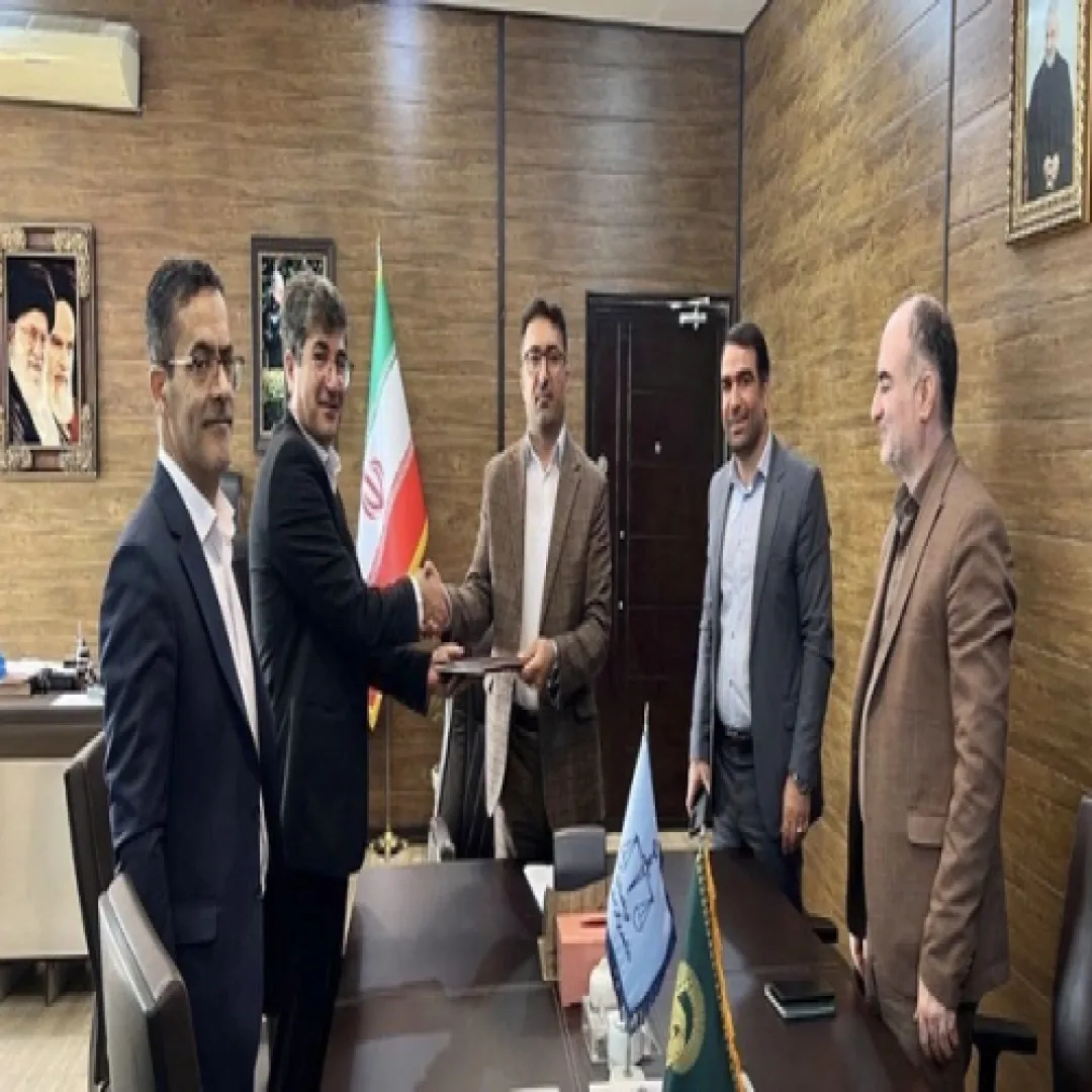 قرارداد احداث کارخانه تولید لباس در زندان بندرعباس