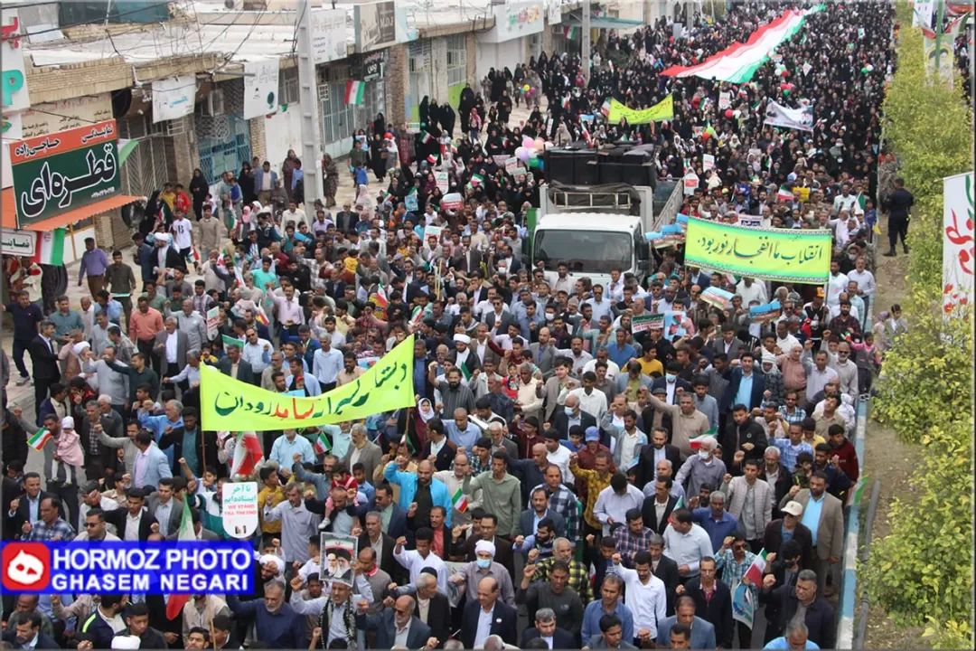 حماسه‌آفرینی مردم رودان در راهپیمایی ۲۲ بهمن