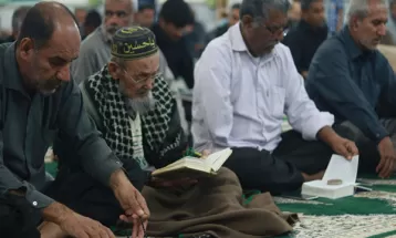 مراسم معنوی احیاء شب نوزدهم ماه رمضان در رودان