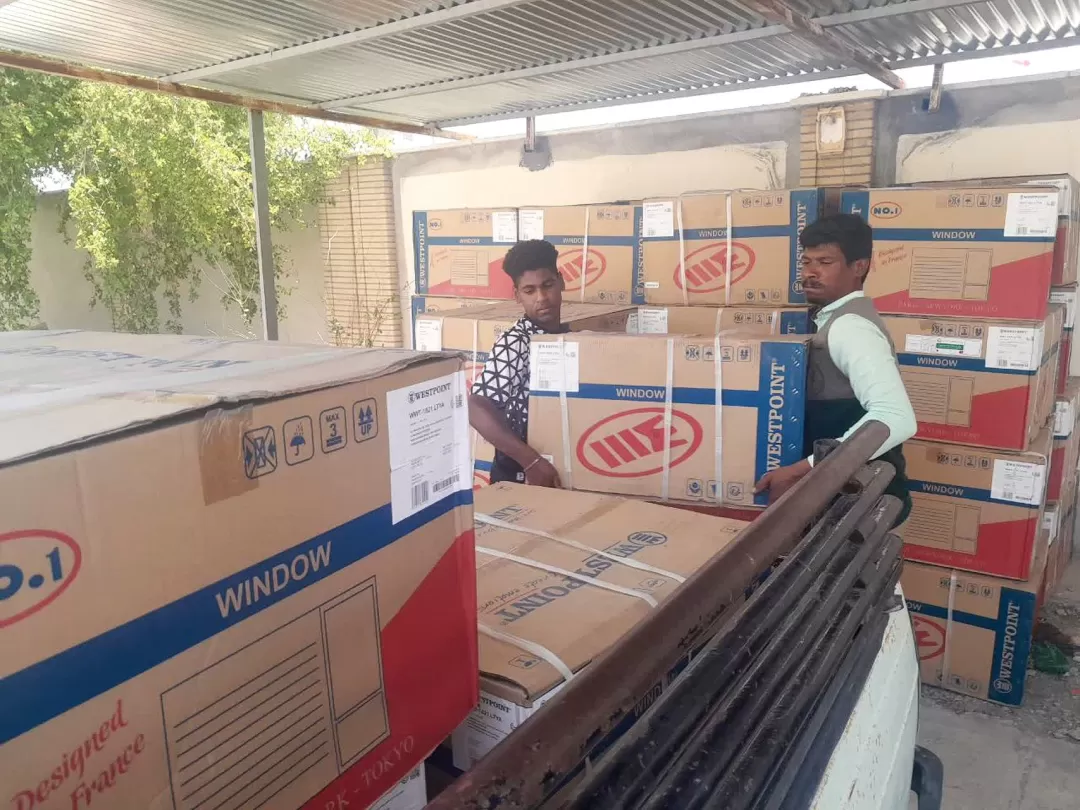 اهدای ۲۴۳ دستگاه کولر گازی بین نیازمندان رودانی