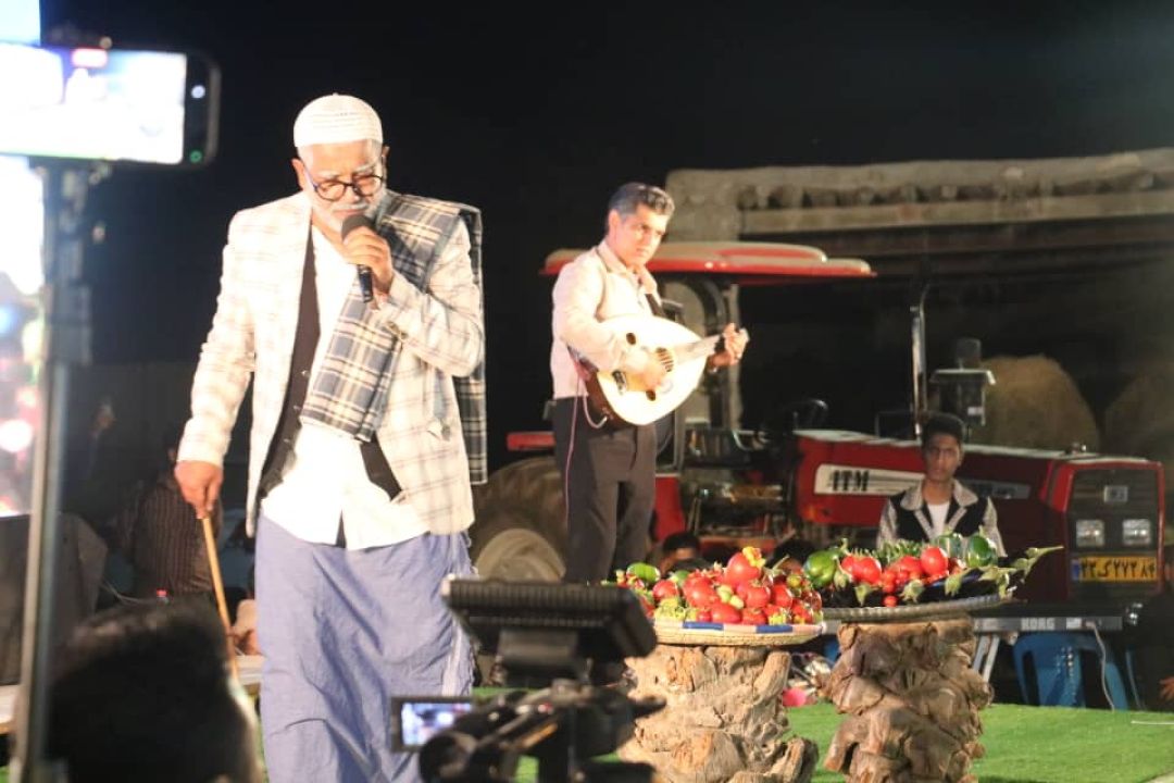 اولین شب جشنواره گوجه‌فرنگی کهورستان