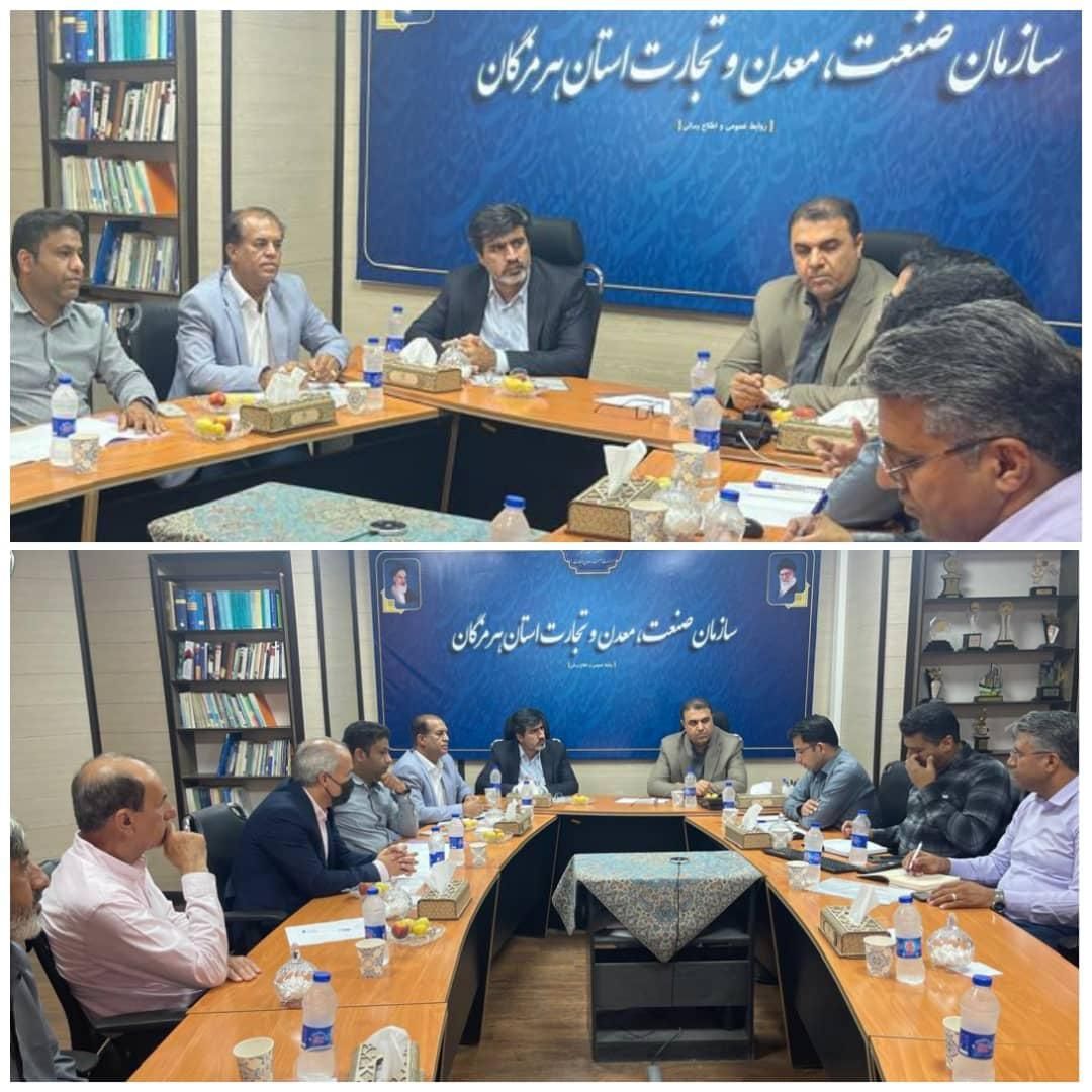 کلنگ جاده جدید معادن کشار به زمین میخورد