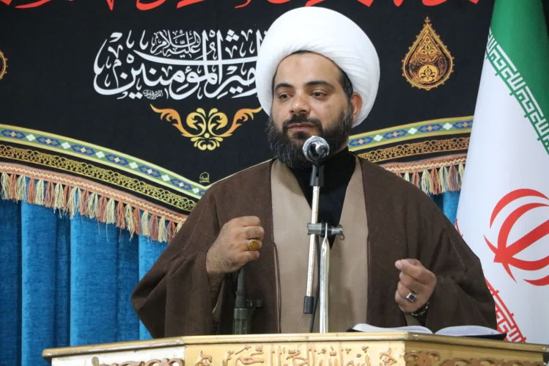 ضرورت اتحاد و همبستگی در مقابل دشمنان