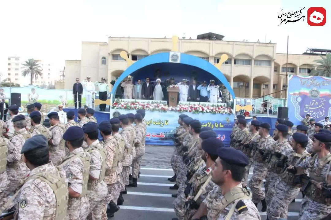 رژه روز ارتش بر کرانه خلیج‌فارس