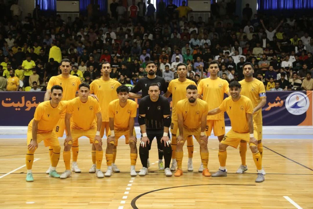 پیروزی فوتسال پالایش نفت بندرعباس بر فرشآرا مشهد