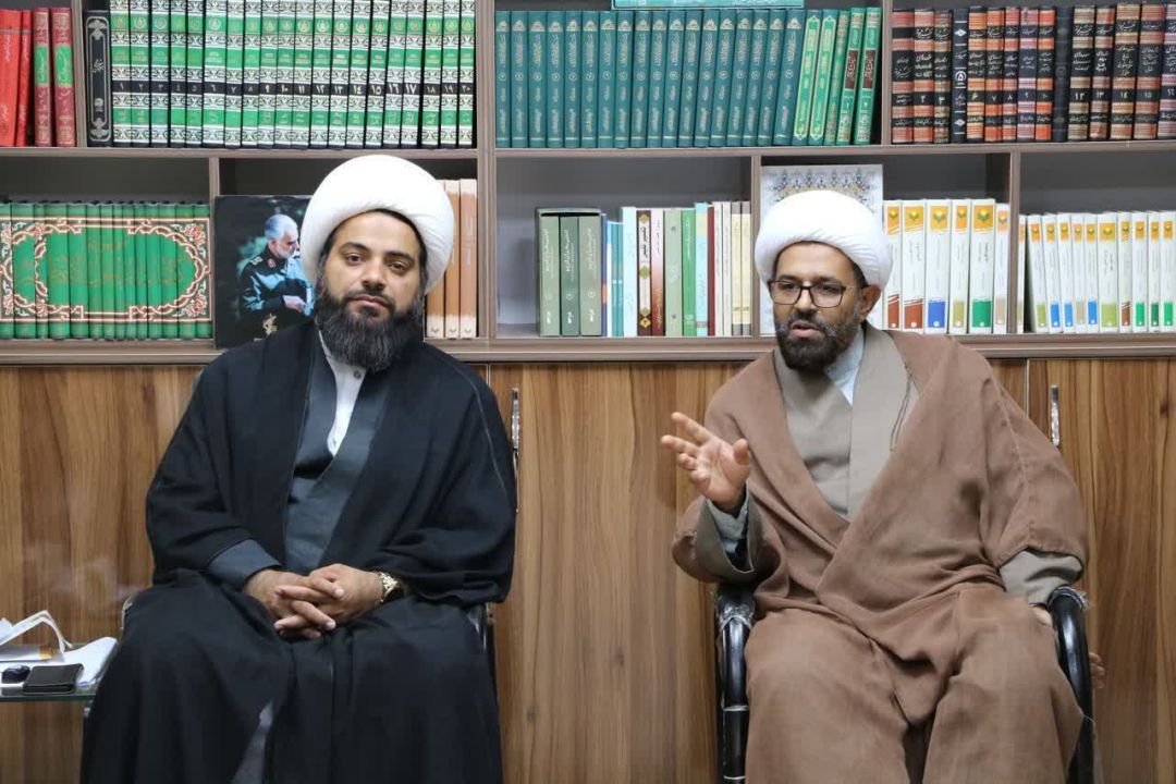 طلاب به فرهنگسازی و شبههزدایی از خمس بپردازند