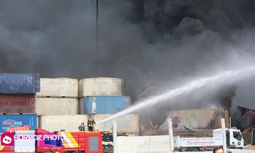 امدادرسانی در بندر شهید رجایی ادامه دارد